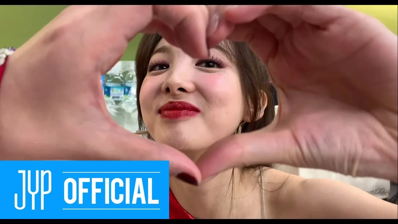 NAYEON by MOMO