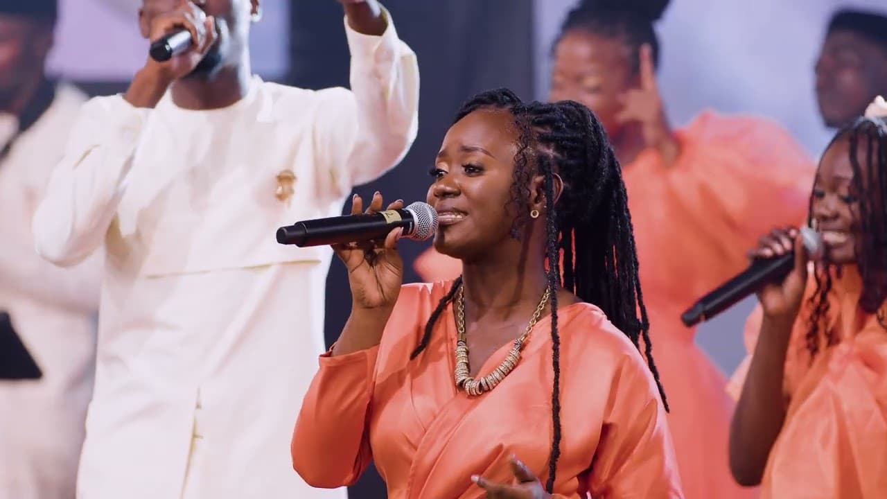 Bella Kombo - Nyoka Wa Shaba (live video)